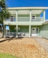 906 Santa Rosa Blvd in Fort Walton Beach, FL - Building Photo - Building Photo