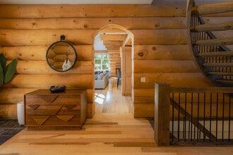 144 Craigleith Rd in Blue Mountains, ON - Building Photo - Building Photo
