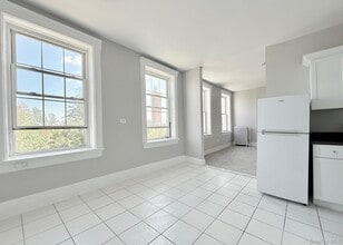 132 W Boston Post Rd in Mamaroneck, NY - Building Photo - Building Photo