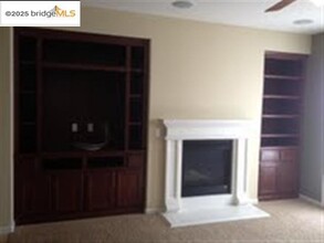 71 Serenity Ln in Oakley, CA - Building Photo - Building Photo