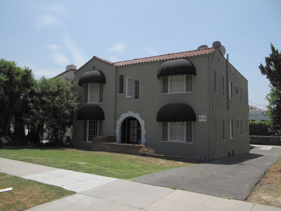 1604-06 1/2 E. Broadway in Glendale, CA - Building Photo