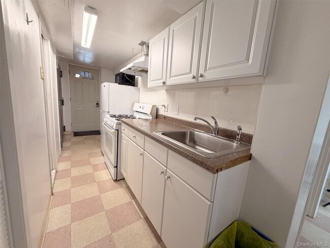 153-20 77th Rd in Queens, NY - Building Photo - Building Photo