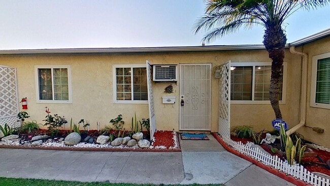 2145 W Juno Ave in Anaheim, CA - Building Photo - Building Photo