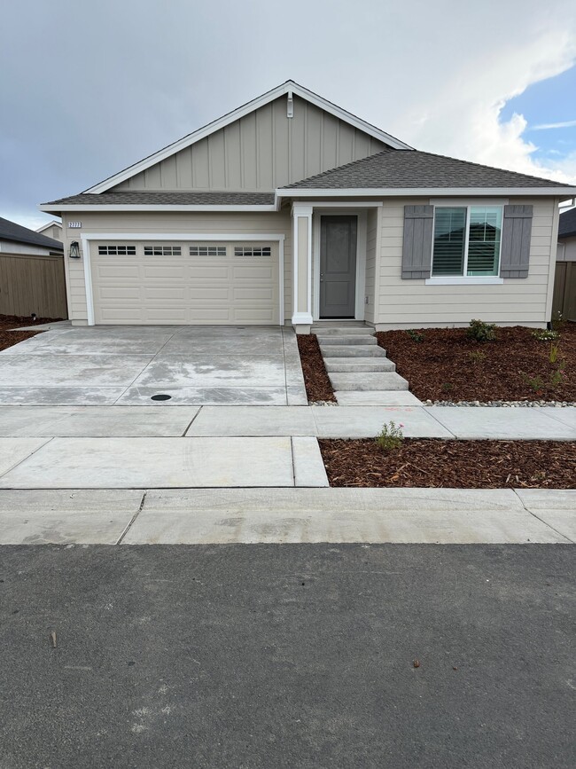 2777 Compile Wy in Roseville, CA - Foto de edificio - Building Photo