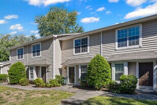 704 Heritage Pkwy in Fort Mill, SC - Building Photo