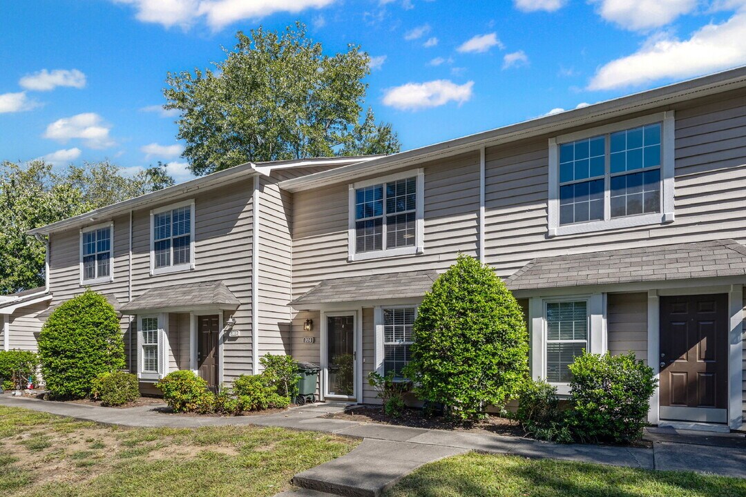 704 Heritage Pkwy in Fort Mill, SC - Building Photo