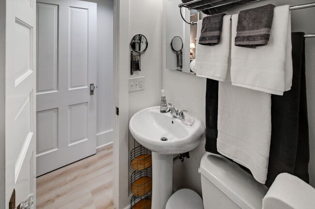 property at 731-733 Jenifer St