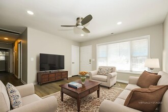 1340 Ashley Hall Rd in Charleston, SC - Building Photo - Building Photo