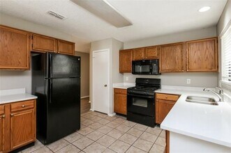 7401 Aberdeen Dr in Rowlett, TX - Building Photo - Building Photo