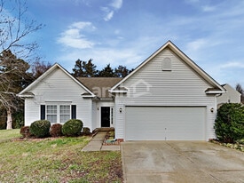 116 Brewster Ct in Mooresville, NC - Building Photo