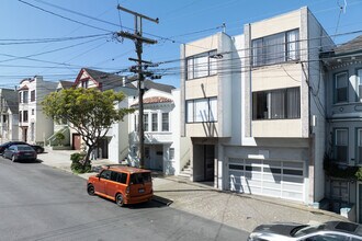 1335 11th Ave in San Francisco, CA - Building Photo - Building Photo