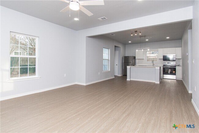 917 S 19th St in Temple, TX - Building Photo - Building Photo