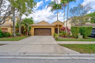 1121 Golden Cane Dr in Weston, FL - Building Photo
