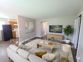 444 Schenkel Ln in Frankfort, KY - Building Photo - Building Photo