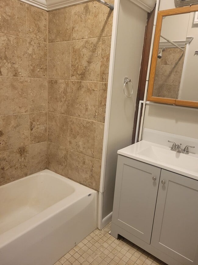 320 Meigs St in Rochester, NY - Building Photo - Building Photo