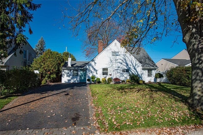 property at 37 Winter Ln