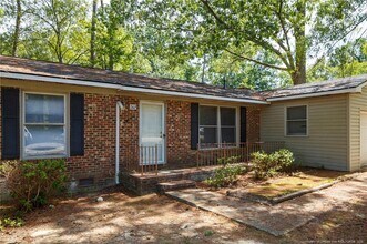742 Buena Vista Dr in Fayetteville, NC - Building Photo - Building Photo