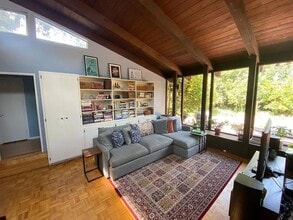 321 Bay Rd in Menlo Park, CA - Building Photo - Building Photo