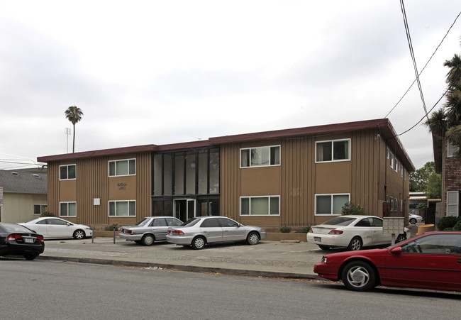 Encina Apartments in San Jose, CA - Foto de edificio - Building Photo