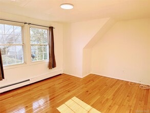 7 Grange St in Huntington, NY - Building Photo - Building Photo