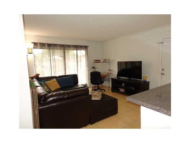 7120 NW 179th St, Unit 204