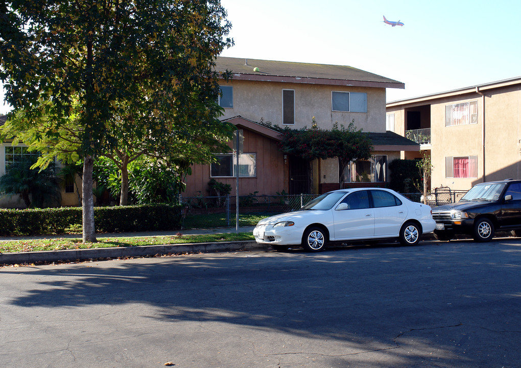 510 W Olive St in Inglewood, CA - Foto de edificio