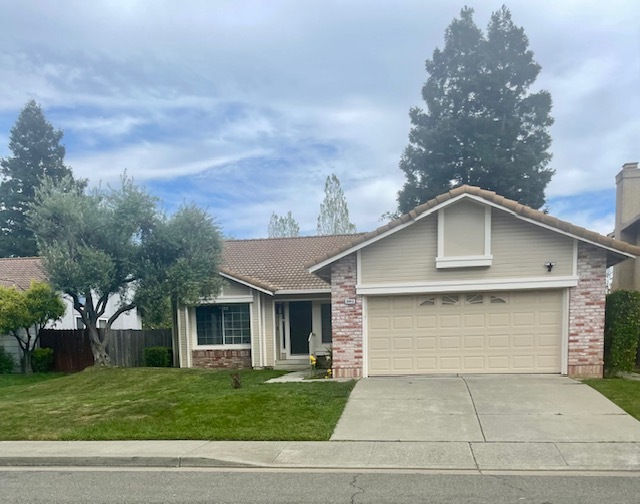 property at 2442 Bay Hill Dr