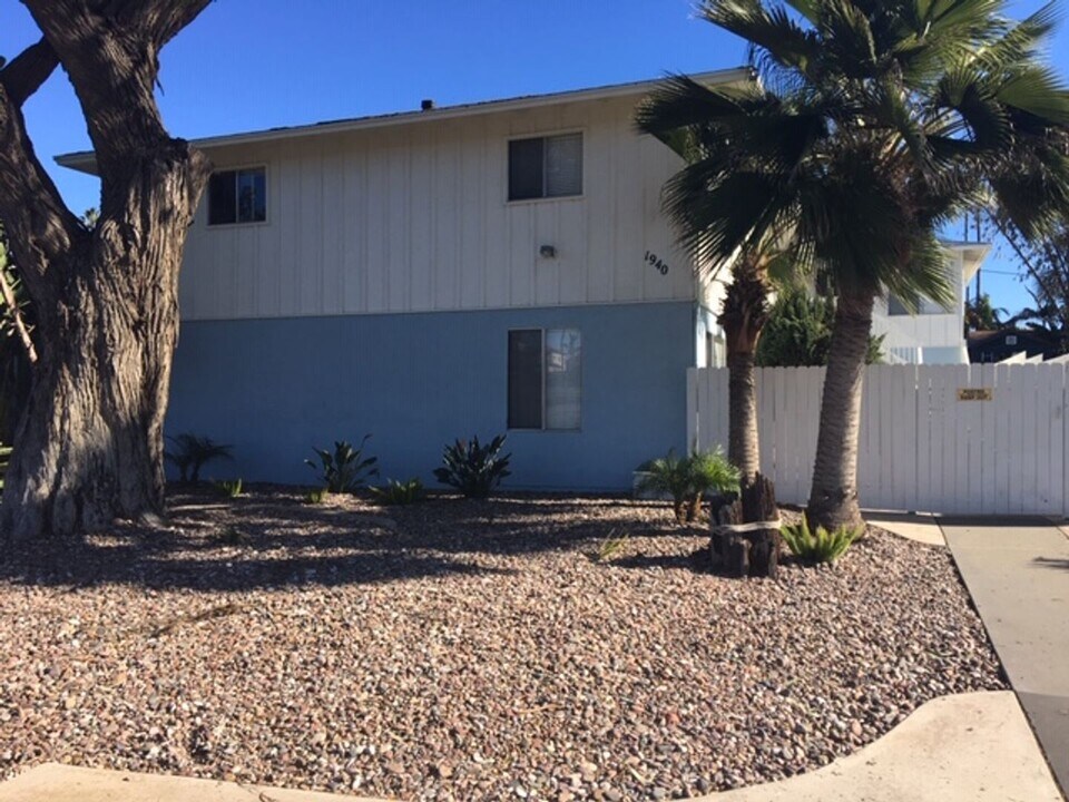 1940 Broadway St in Oceanside, CA - Building Photo