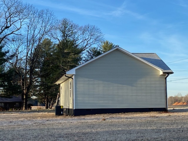 876 Whites Farm Rd in Statesville, NC - Building Photo - Building Photo