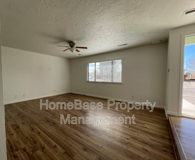 818 Apache Ave in Aztec, NM - Building Photo - Building Photo