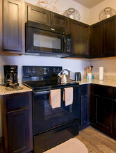 Anatole on Briarwood in Midland, TX - Foto de edificio - Building Photo