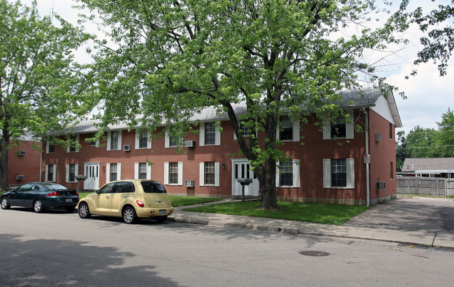 Continental Court Apartments in Vandalia, OH - Building Photo - Building Photo