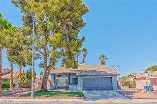 7216 Archcrest Ave in Las Vegas, NV - Building Photo