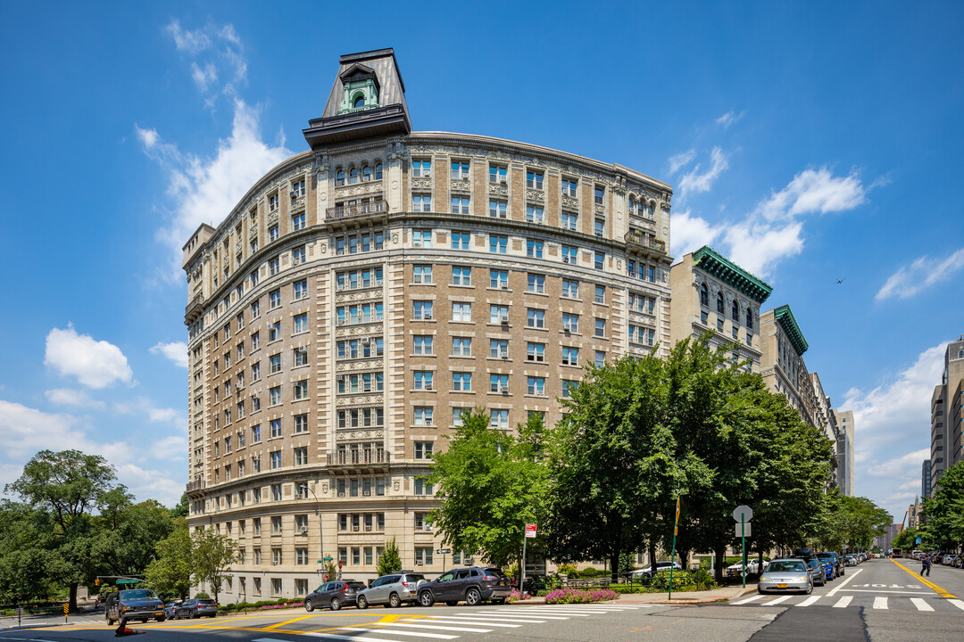 The Paterno in New York, NY - Building Photo