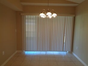 27437 Sugar Loaf Dr in Wesley Chapel, FL - Building Photo - Building Photo