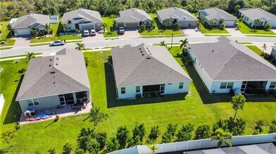 3242 Baravaldo Cir in Cape Coral, FL - Building Photo - Building Photo