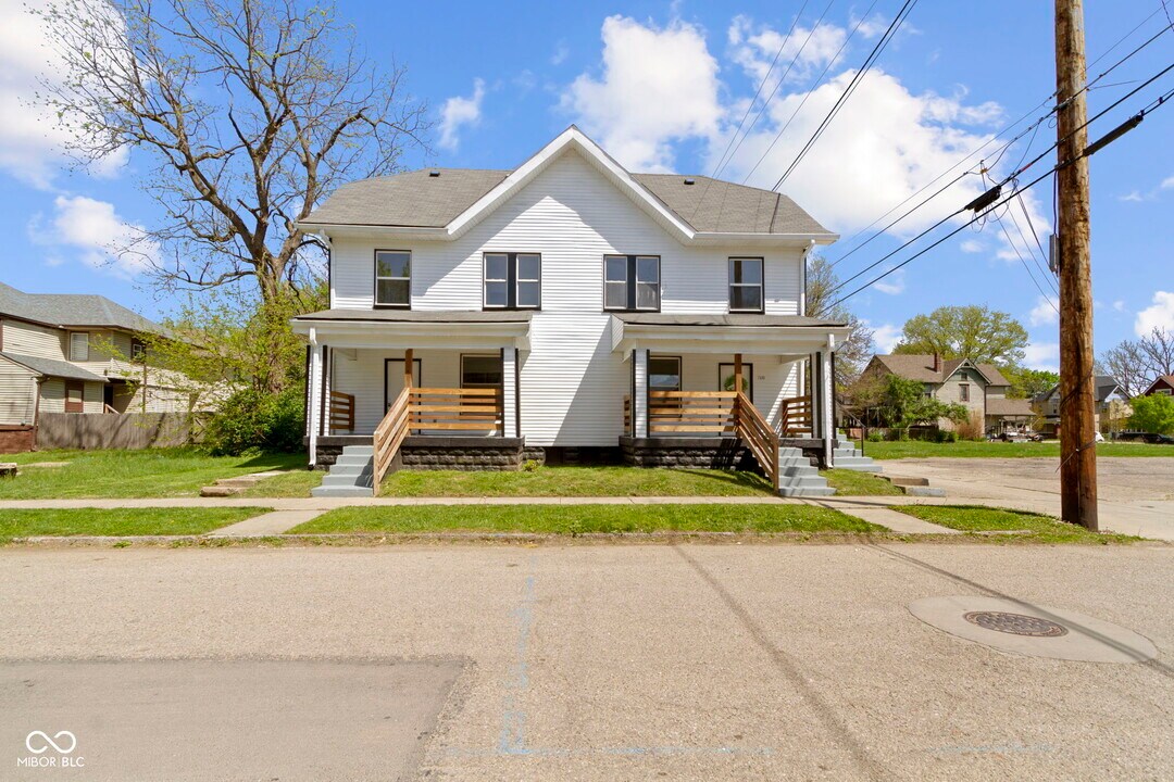 718 E 27th St in Indianapolis, IN - Building Photo