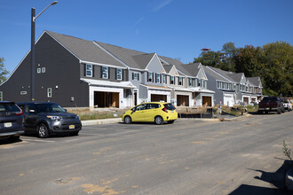 Foxtail Creek in Moorestown, NJ - Building Photo - Building Photo