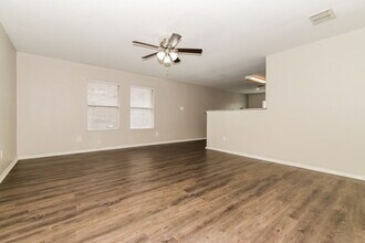 1117 Augustin Dr in Princeton, TX - Foto de edificio - Building Photo