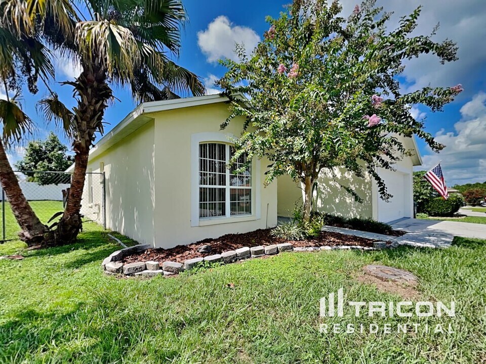 7641 Manor Dr in Lakeland, FL - Building Photo