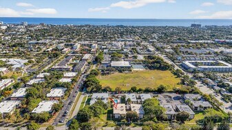 265 SE 10th St in Deerfield Beach, FL - Building Photo