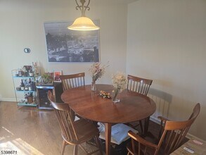 90 Sycamore Ct in Bernards, NJ - Building Photo - Building Photo