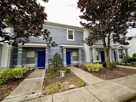 10648 Savannah Wood Ct in Orlando, FL - Building Photo