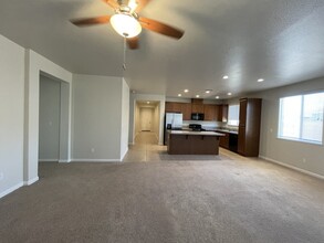 710 Marybelle Dr in Merced, CA - Building Photo - Building Photo