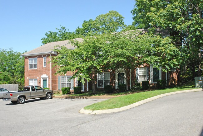 226-240 Fairmont Pl in Nashville, TN - Foto de edificio - Building Photo
