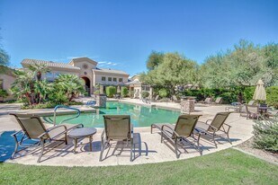 16013 S Desert Foothills Pkwy in Phoenix, AZ - Building Photo
