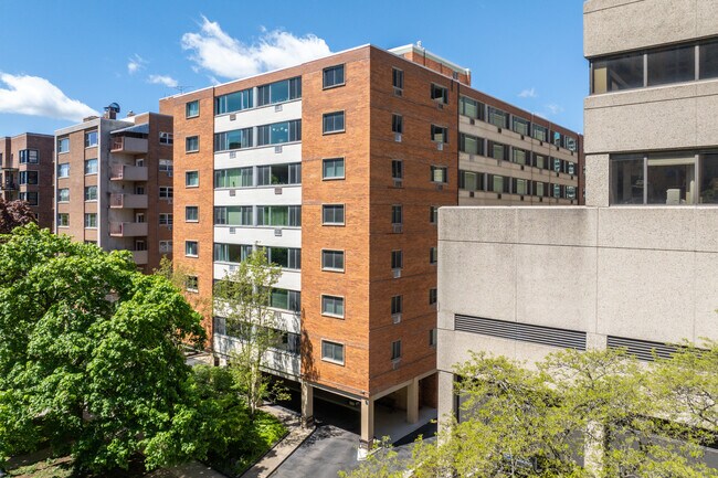 Hinman House in Evanston, IL - Building Photo - Building Photo