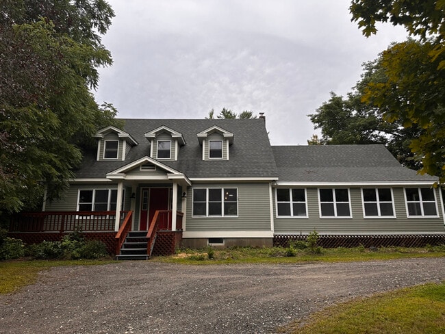 property at 6 Crescent St