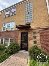6721 N California Ave in Chicago, IL - Building Photo - Building Photo