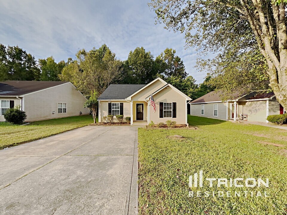 3545 Nevin Brook Rd in Charlotte, NC - Building Photo